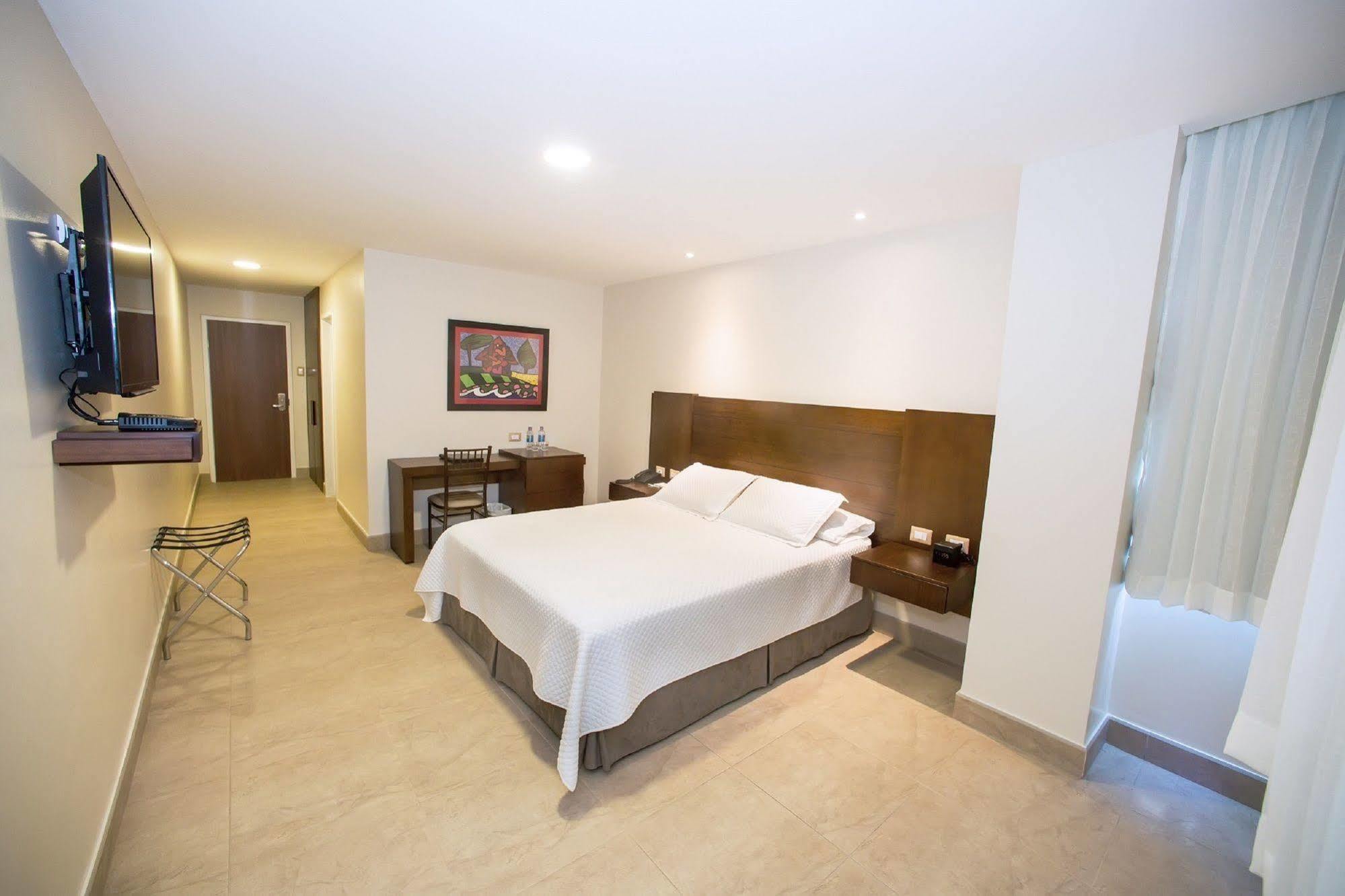 Hotel Marcelius 과야킬 외부 사진